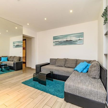 Apartments Maksim And Timon Krk Town Luaran gambar