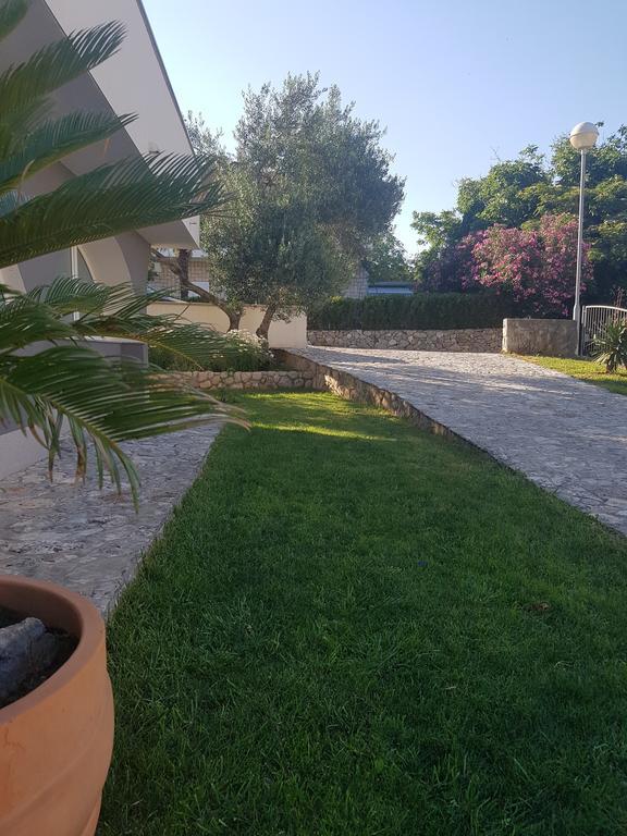 Apartments Maksim And Timon Krk Town Luaran gambar