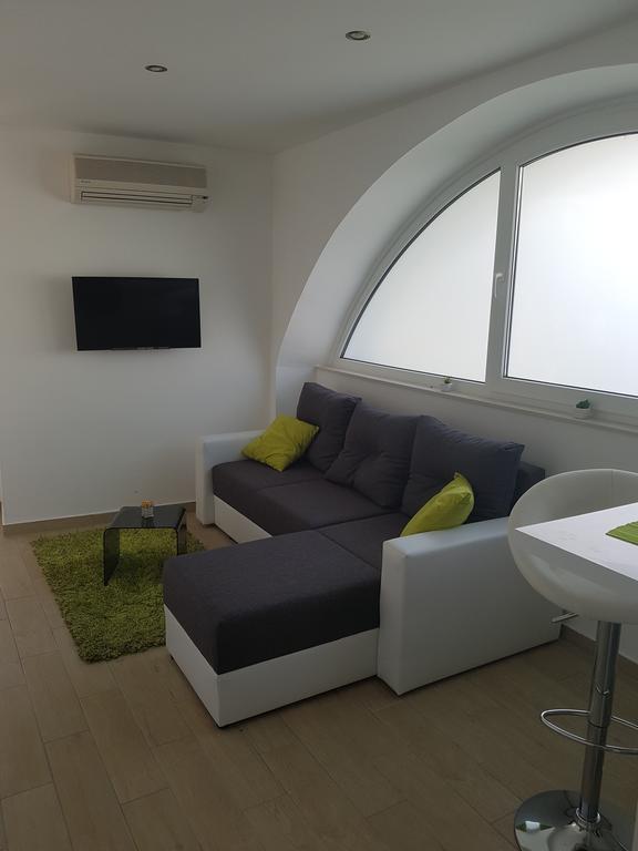 Apartments Maksim And Timon Krk Town Luaran gambar
