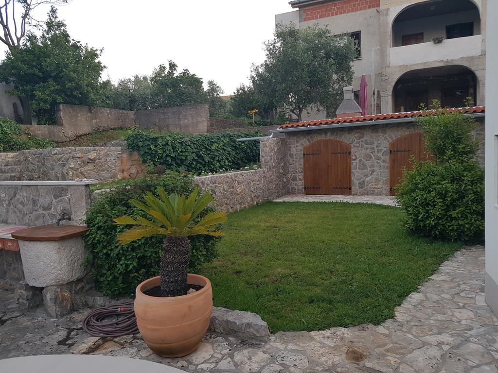Apartments Maksim And Timon Krk Town Luaran gambar
